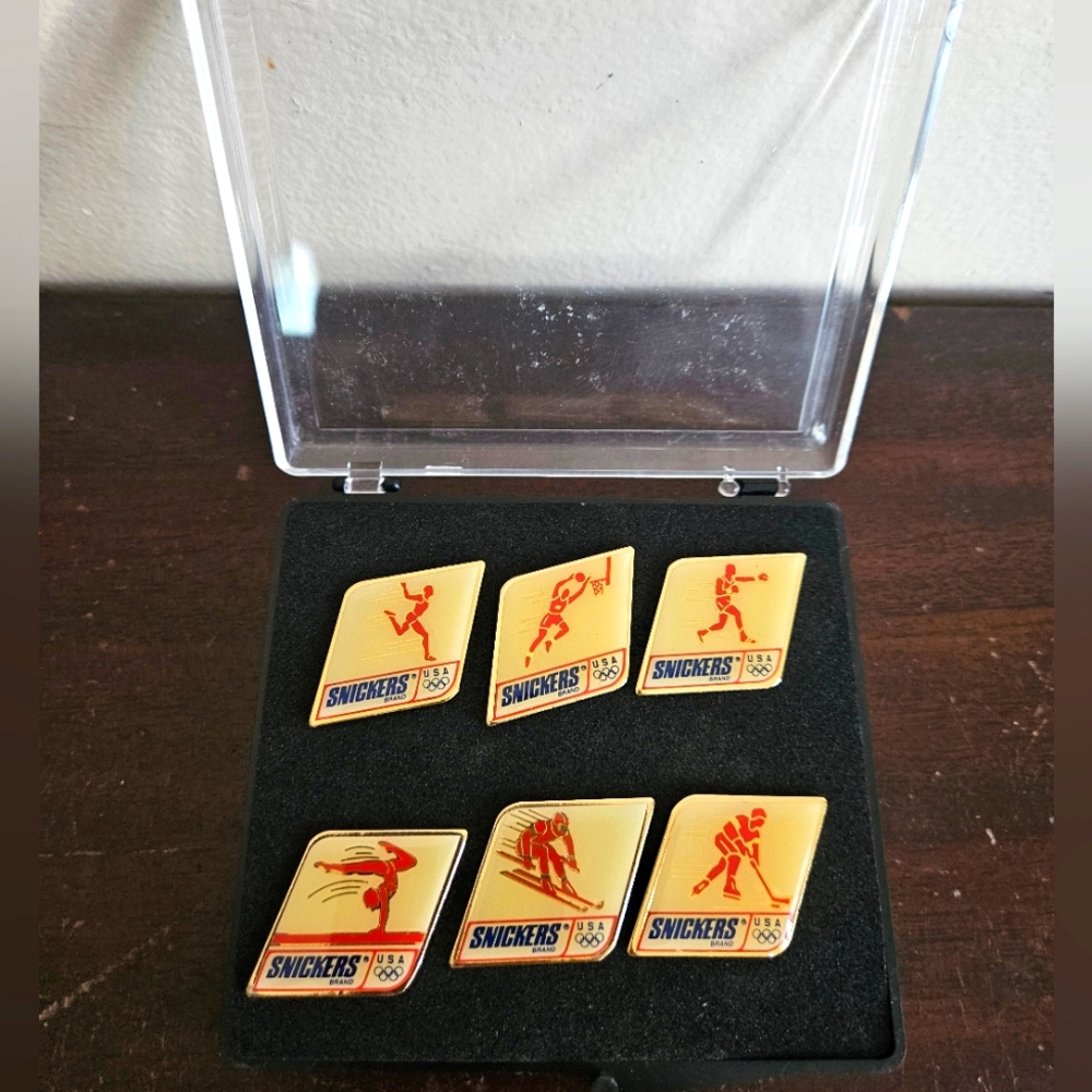 Vintage Snickers Advertising Pins USA Olympics Set 1992. Mint.